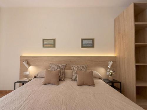 Spacious Garden View Apartment with Pool
