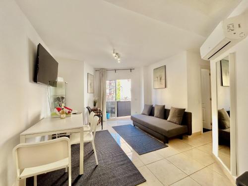 Cómodo Apt 2 Hab + 2 Baños | Fuengirola Centro