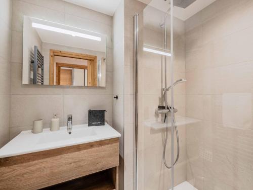 Hypercentre Morzine, 3 ch / 7 pers, parking & balcon