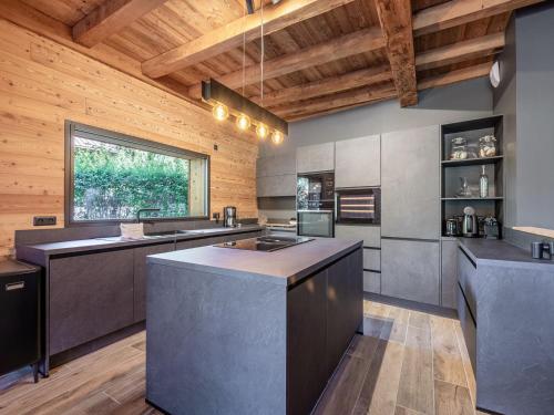 Chalet moderne et confortable avec jardin à Morzine