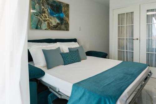 Tropical Gold - Los Cristianos, Tenerife