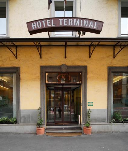 Η πρόσοψη ή η είσοδος του Hotel Terminal