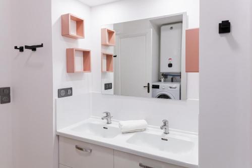 Elegant 2-bedroom apartment Carré d'Or Bordeaux 2 Bedrooms