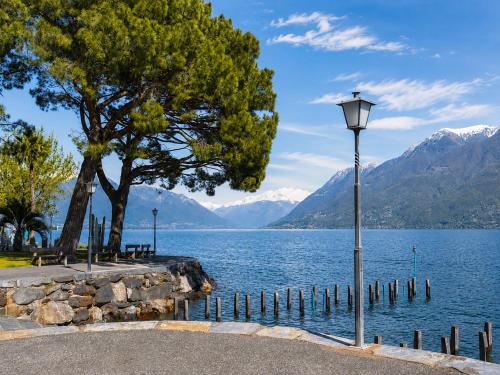Casa al Lago - Lakefront two-storey apartment on Lake Promenade