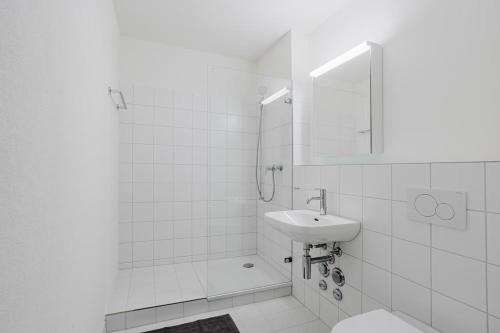 Violet Suite - Bright 2-Room Apartment