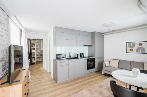 Poppy Suite - Bright 1.5-Room Apartment