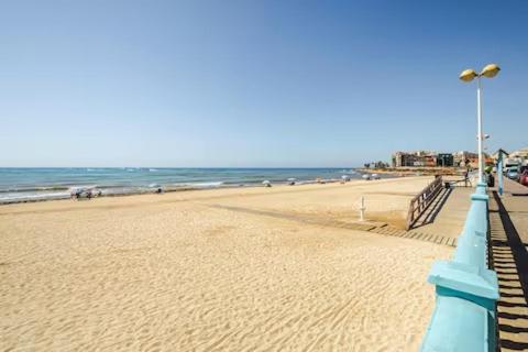 CASA FLORA - Beachfront - Pool - Garage