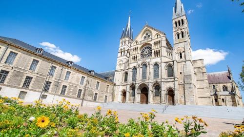 Le Domaltitude - Reims Getaway in Saint-Remi