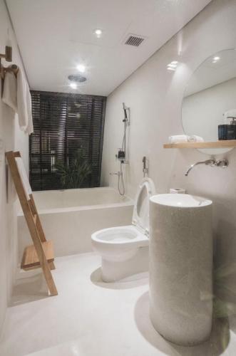 elegant pied -a - terre parisien v38
