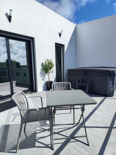 Azores Retreat Manguinha with Jacuzzi