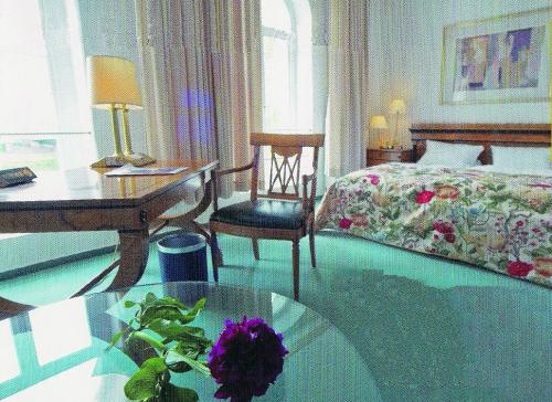 Postel nebo postele na pokoji v ubytování Hotel Goldener Anker