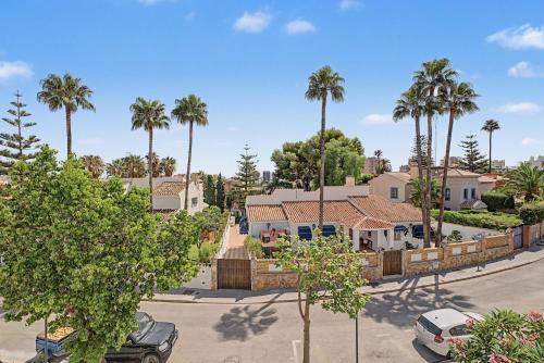 Townhouse In Playamar, Sol Y Playa
