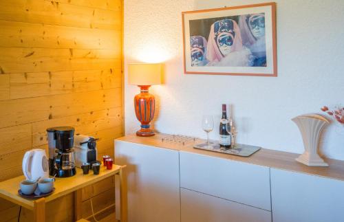 Résidence Trois Vallees - VAL THORENS SPACIEUX 2 PIECES CABINE POUR 4 PERSONNES PROCHE DE TOUT MAE-7627