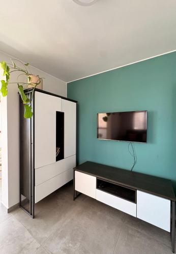 Apartment Ama with private parking, sea view, pool