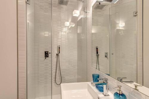 NEW Trastevere Bright Apartment