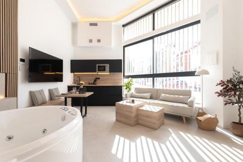 Málaga ROSE 6 Suite con Jacuzzi Privado - BY N&N LUXE PROPERTIES