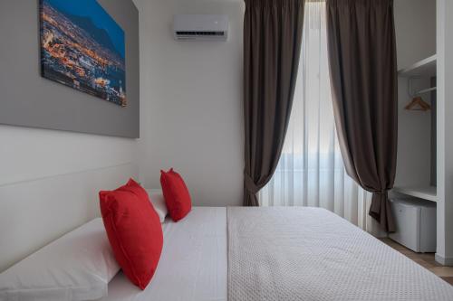 Naples Gateway Rooms
