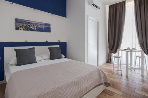 Naples Gateway Rooms
