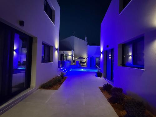 The Five Doors Apartments - Free 24hr Transportation to Airport