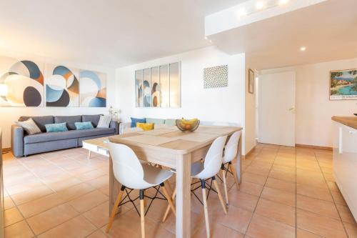 Palm Beach 3 BDR apartment with terrasse & parking close beaches