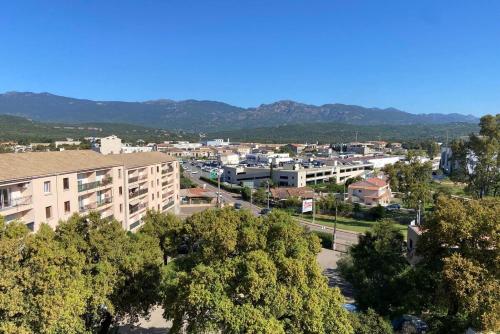 Appartement F2 Porto-Vecchio 4 chemins centre