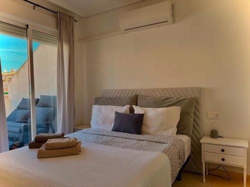 Modern Penthouse with Large Terrace 50m from Los Locos Beach