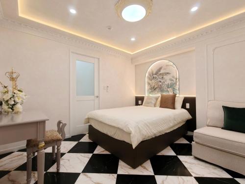 C1 东京新宿高田马场温馨三室民宿 Shinjuku Takadanobaba Cozy 3BR Apartment 步行可达车站 山手线直达涩谷新宿池袋 适合家庭朋友情侣旅行长期入住 Quiet Family St ay in Tokyo