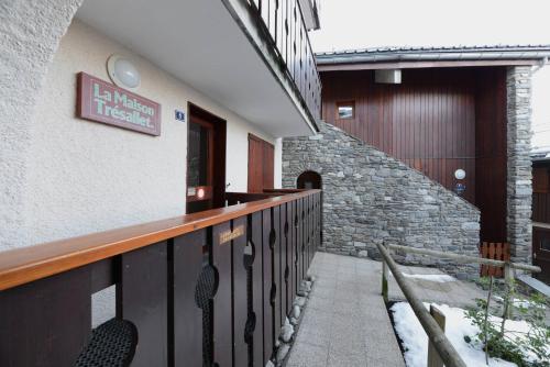 Résidence La Maison Tresallet - Appartement au coeur de la station de Montchavin MAE-4814