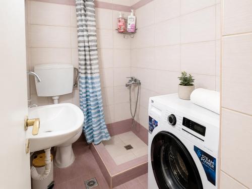 Easy Guest House - Patras City Center