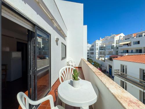 Alto da Villa by ACasaDasCasas