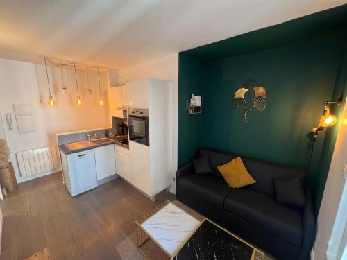 Parisian cozy space 2 steps from Canal Saint-Martin app 19