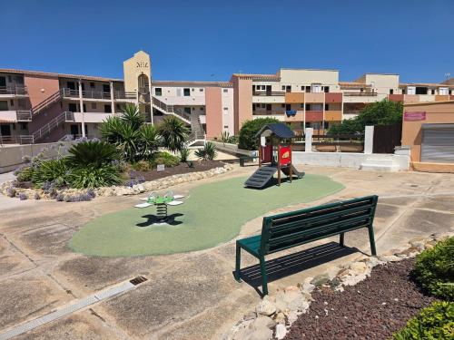 Île des Pêcheurs Studio Piscine, tennis et plage