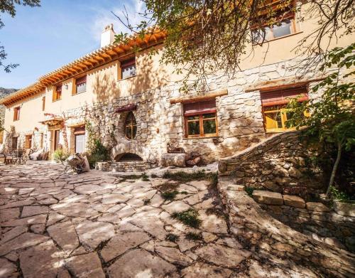 Το κτήριο όπου στεγάζεται  the country house