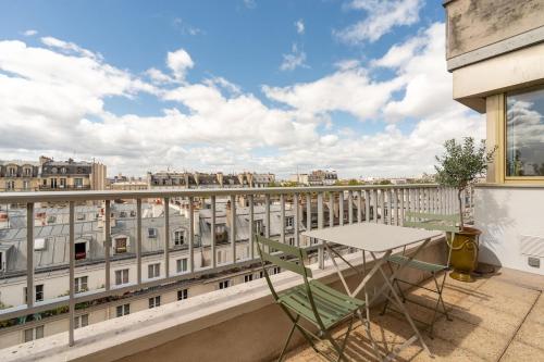 Appartement d'architecte - terrasse vue sur Paris