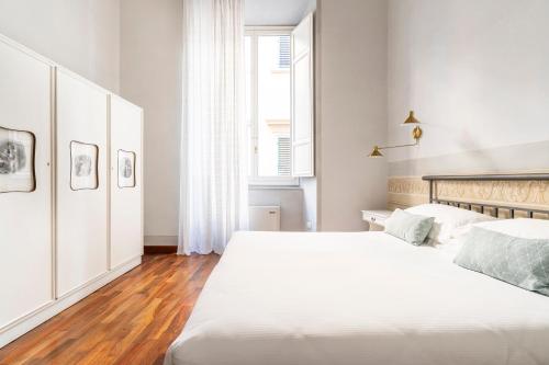 Contemporary Elegance in a Renaissance Palazzo