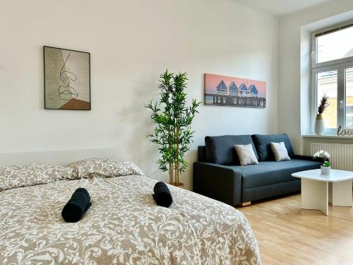 Central Stylish Apartment with Free Parking