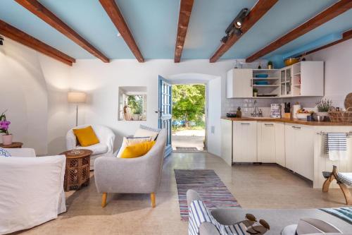 La Rocca Duo - Hidden In Istria - Happy Rentals