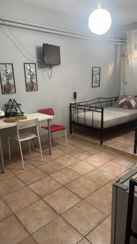 Κεντρικό Ημιυπόγειο Studio Στο Βόλο εως 3 ατομα