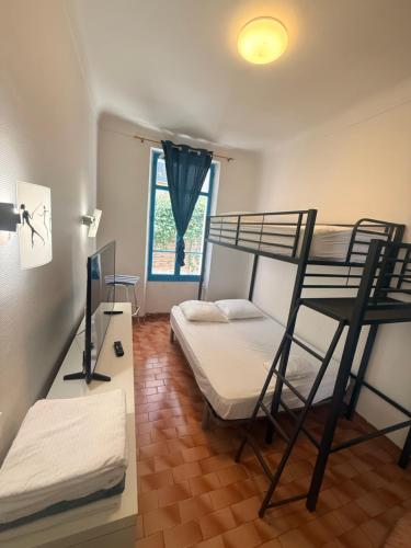 Centrally located Provençal apartment