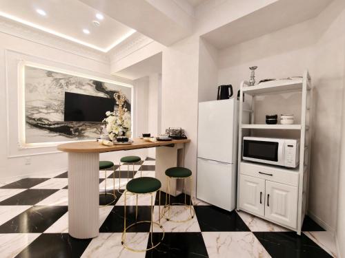 B7 东京新宿高田马场温馨三室民宿 Shinjuku Takadanobaba Cozy 3BR Apartment 步行可达车站 山手线直达涩谷新宿池袋 适合家庭朋友情侣旅行长期入住 Quiet Family St ay in Tokyo