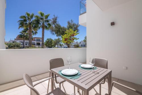 Luxury 2br With Terrace 5-min Walk