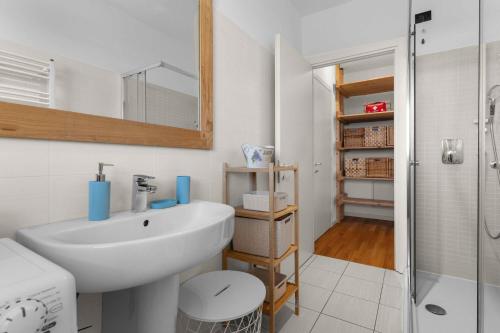 University Apartment - Fast Wifi And Free Parking