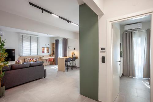 Mazi Rooms Charilaou 2,0