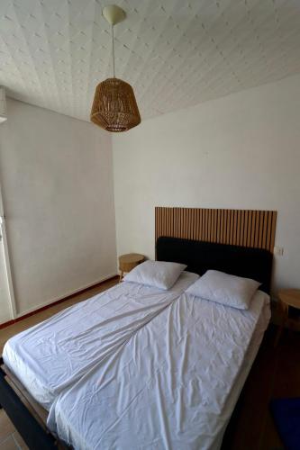 Panoramic Sea View Cozy Renovated Apartment