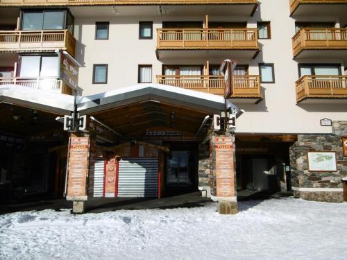 Résidence Vanoise - Val Thorens location: Appartement en plein centre avec superbe vue au sud MAE-3284