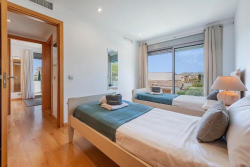Penthouse Rosas 1C