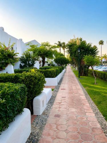 Estepona - Villacana with large terraces PI48