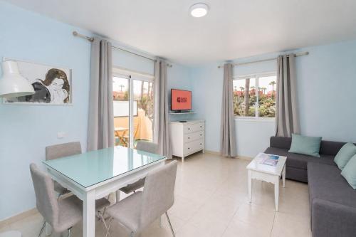 GuestReady - Renovated Retreat with Communal Pool
