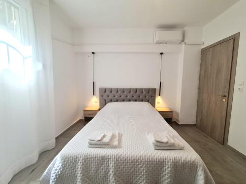 Family apartment at the center of Piraeus
