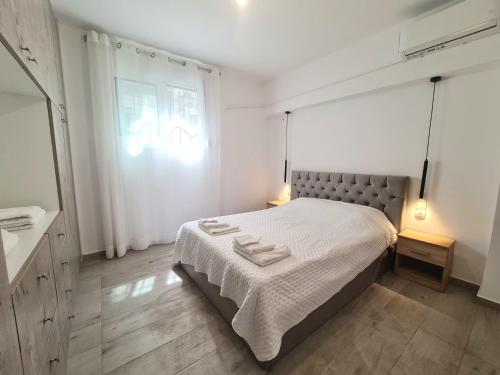 Family apartment at the center of Piraeus